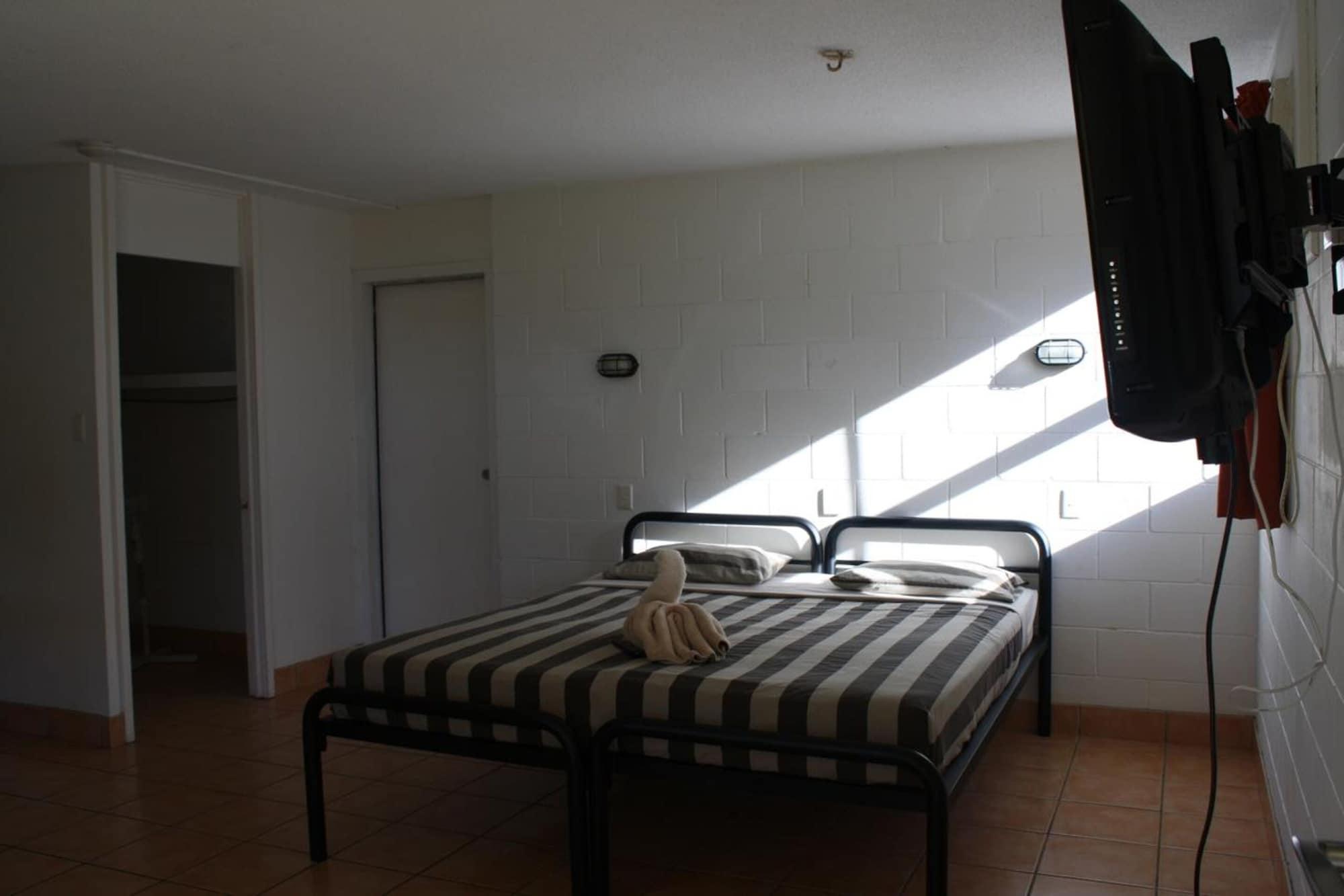 Nomads Airlie Beach (Adults Only) Экстерьер фото