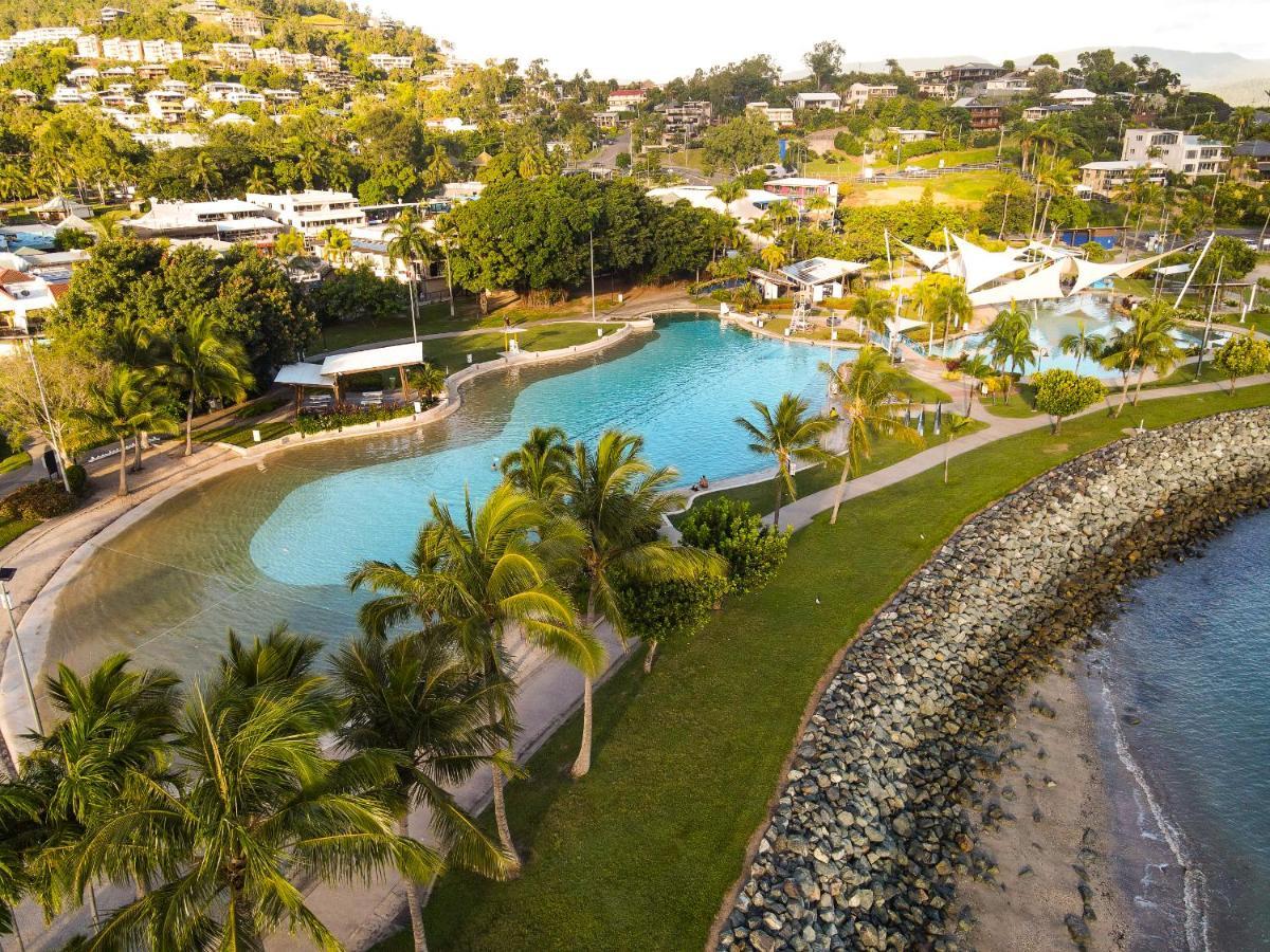 Nomads Airlie Beach (Adults Only) Экстерьер фото