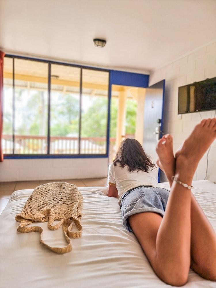 Nomads Airlie Beach (Adults Only) Экстерьер фото