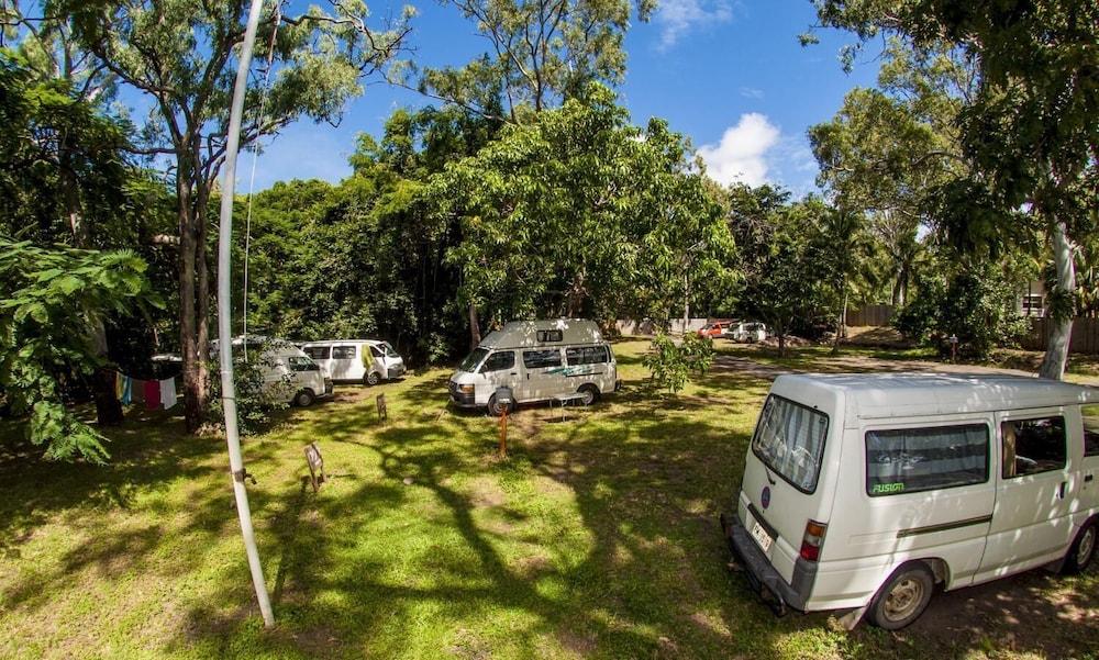Nomads Airlie Beach (Adults Only) Экстерьер фото